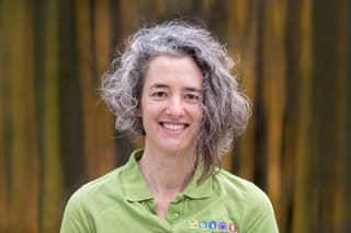Dr. Julia Probst